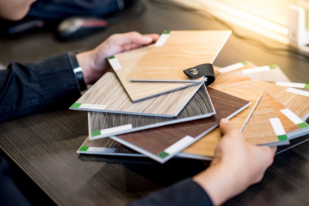 choosing-best-material-for-hardwood-floooring-chicago
